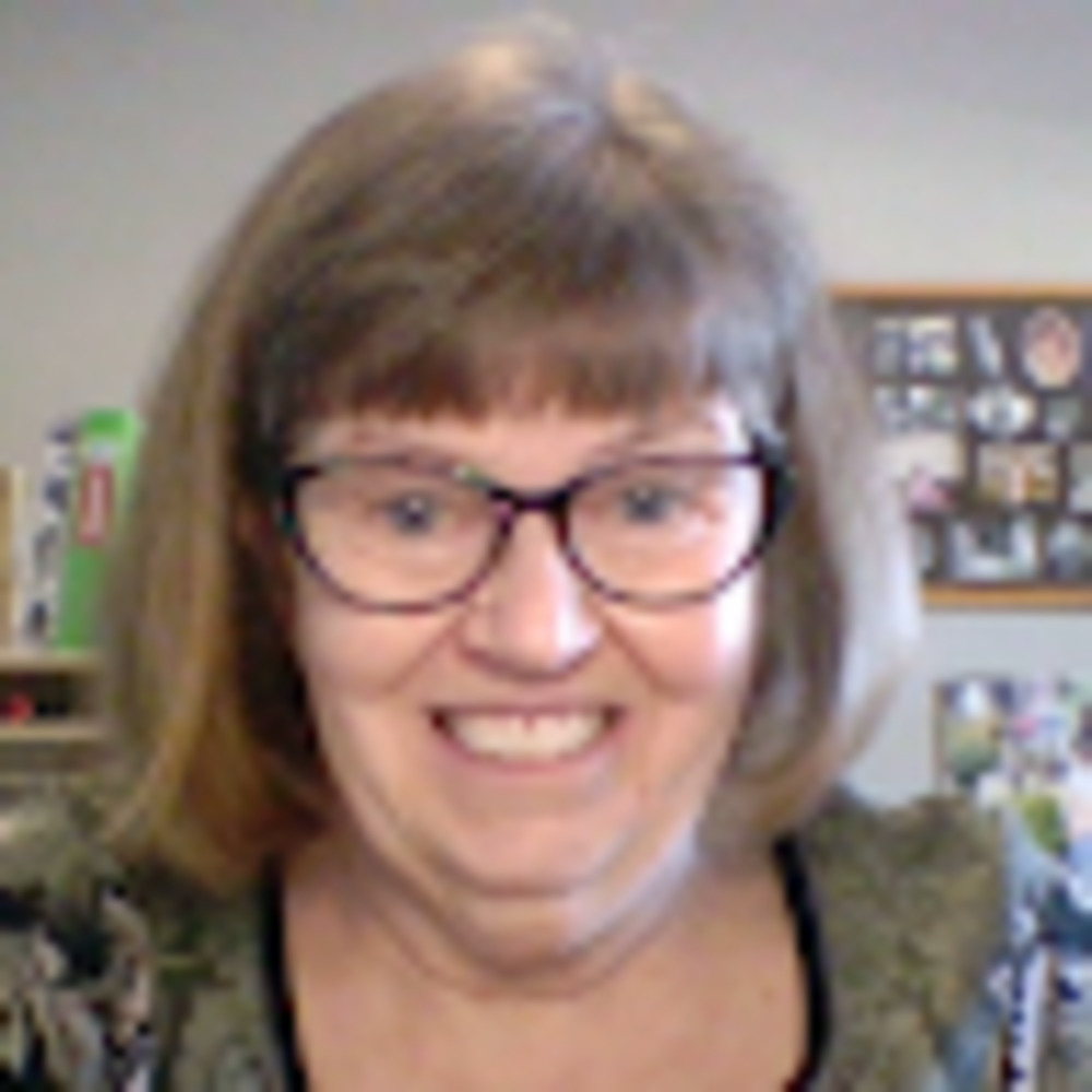 Meet your Posher, Kelly